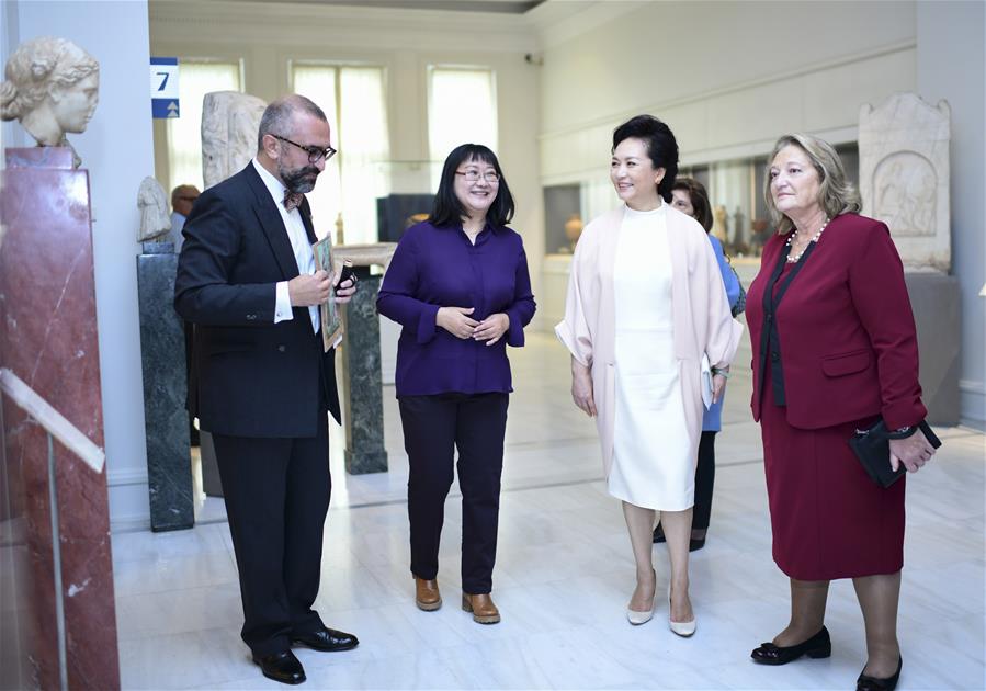 China's first lady Peng Liyuan visits Benaki Museum in Athens
