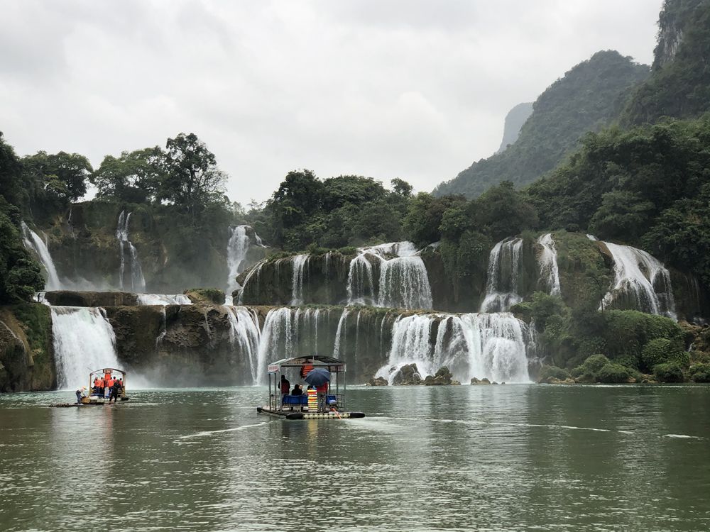 China-Vietnam transnational waterfall to be a benchmark of BRI tourism cooperation