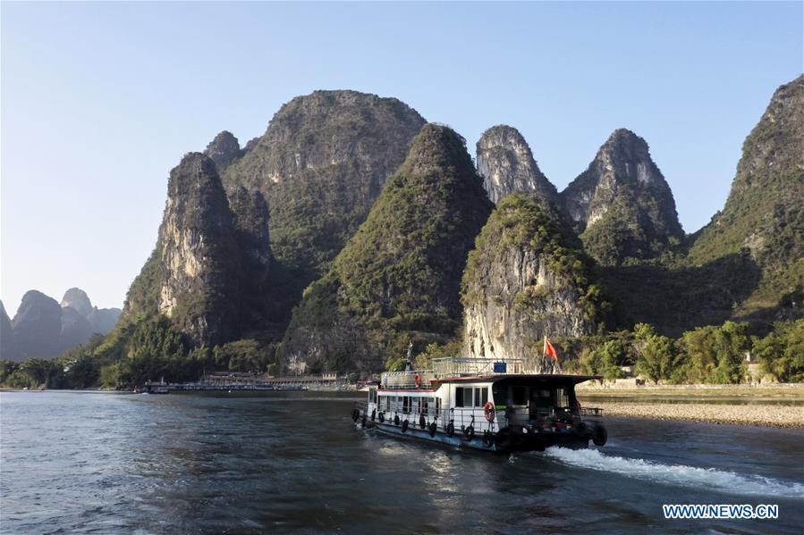 In pics: view along Lijiang River in Guilin, S China