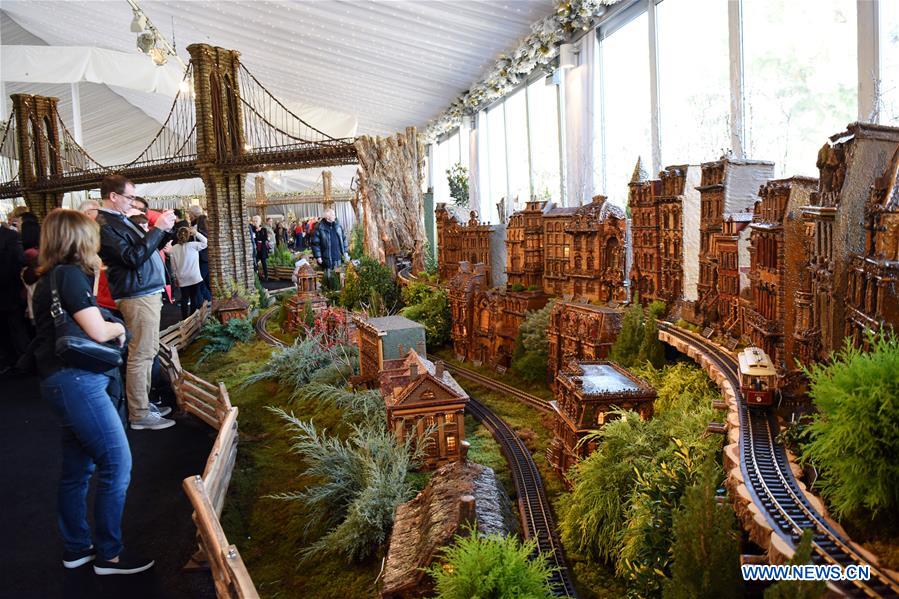 Holiday Train Show held in New York