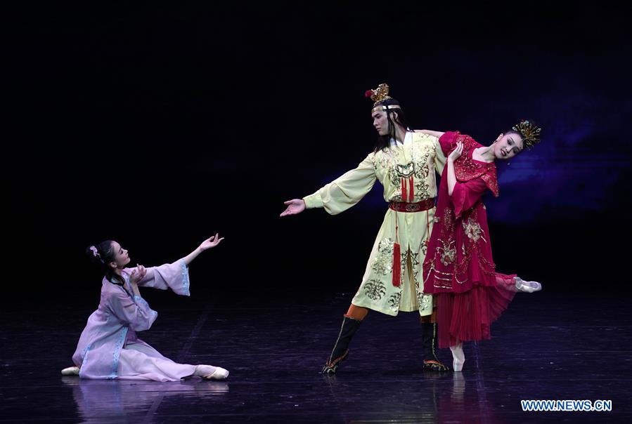 Gala held to celebrate 60th anniversary of founding of National Ballet of China