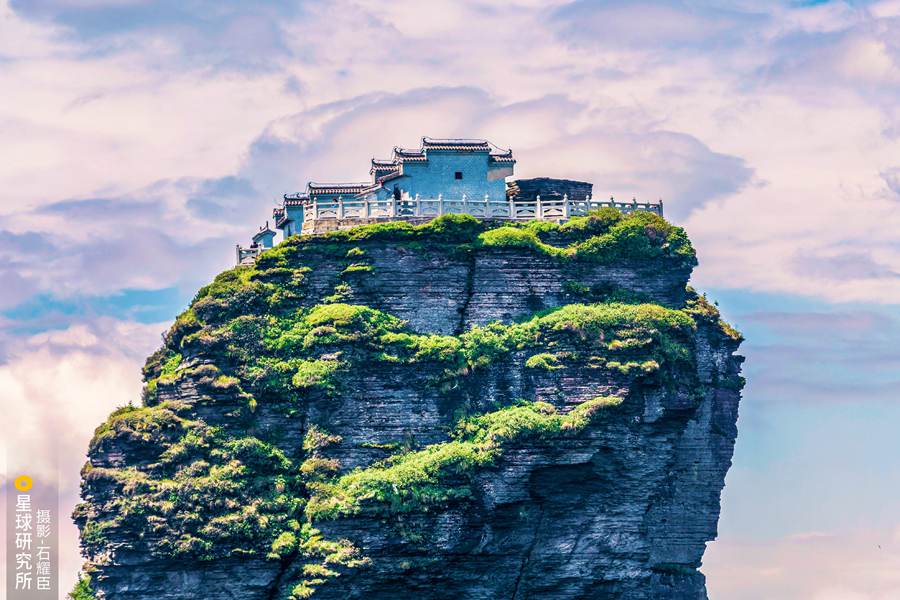 Hi, I am China: Mount Fanjingshan, home of Guizhou snub-nosed monkey