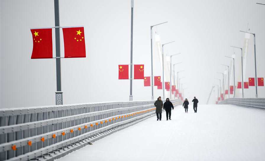 China-Russia highway bridge ready for opening