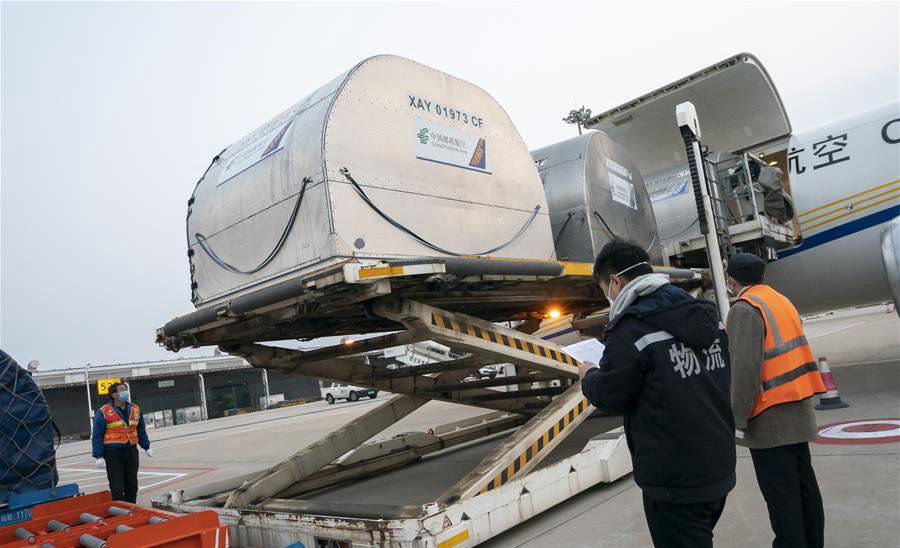 Aid materials arrive at Wuhan Tianhe Int'l Airport