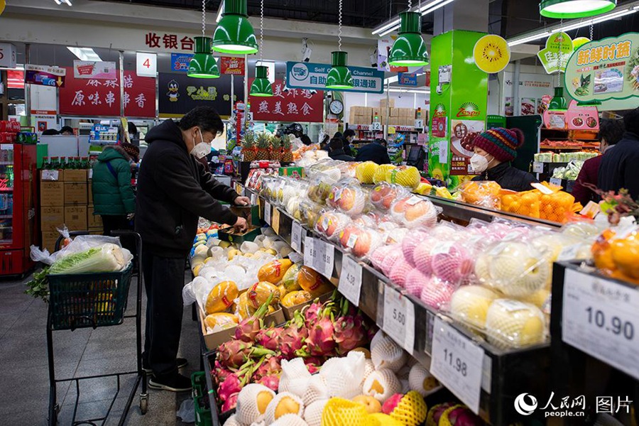 Daily life in Beijing during battle against COVID-19