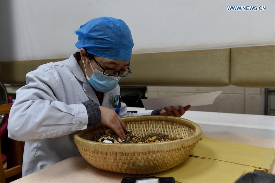 Hospital provides TCM for treating COVID-19 patients in Hefei