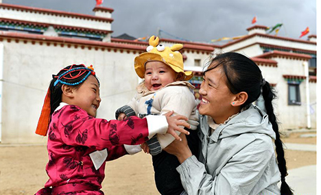 Relocated Tibetans embrace new life in Lhasa