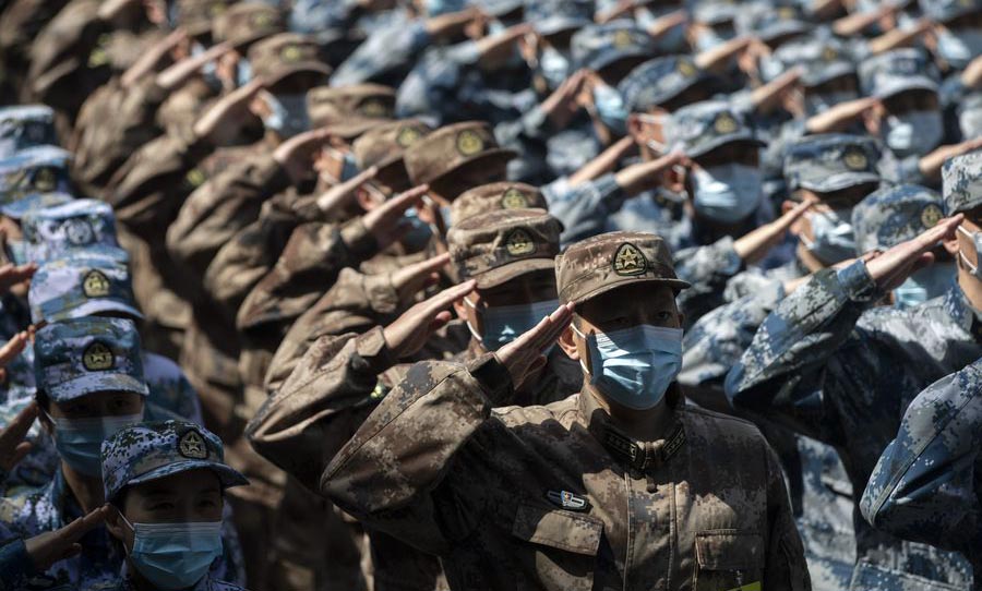 Xi honors military personnel fighting COVID-19