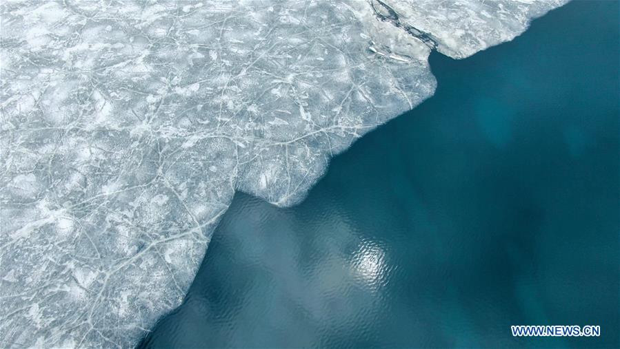 Scenery of Puma Yumco Lake in Tibet