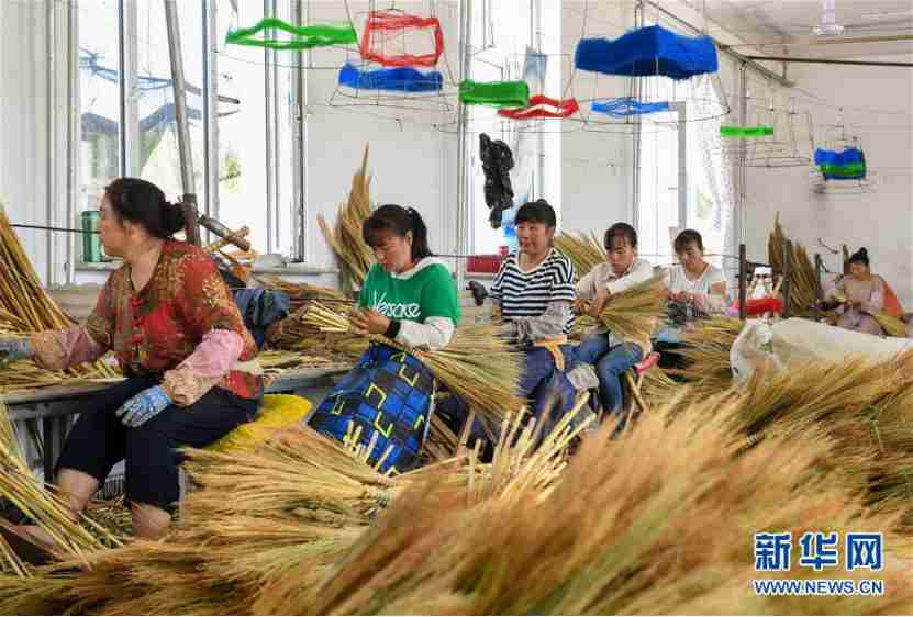 How N China’s Inner Mongolia lifts all county-level regions out of poverty