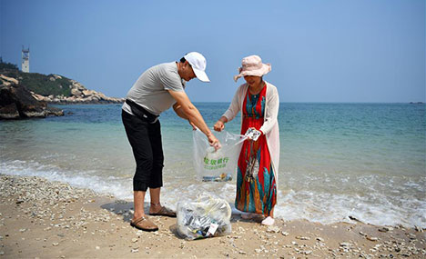 Waste bank established to protect environment in Wenchang, S China's Hainan