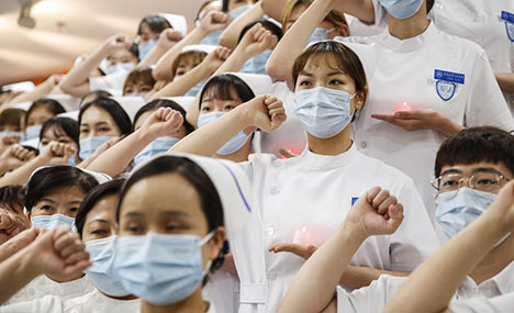 Xi sends greetings to nurses ahead of Int'l Nurses Day