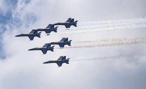 US Navy Blue Angels fly over Chicago to salute health care workers