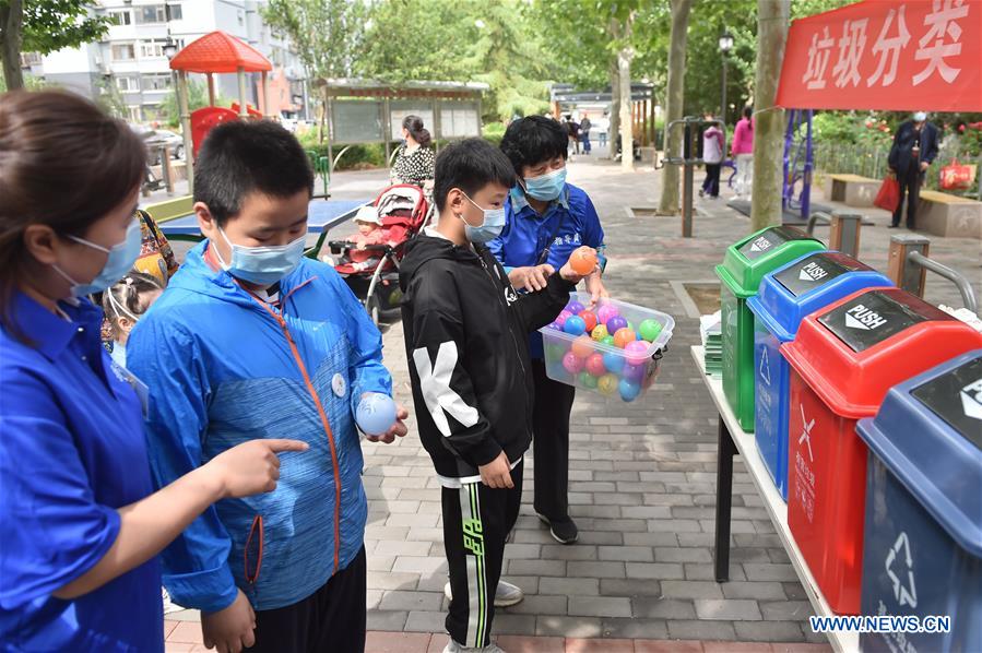 Beijing carries out mandatory garbage sorting to protect environment