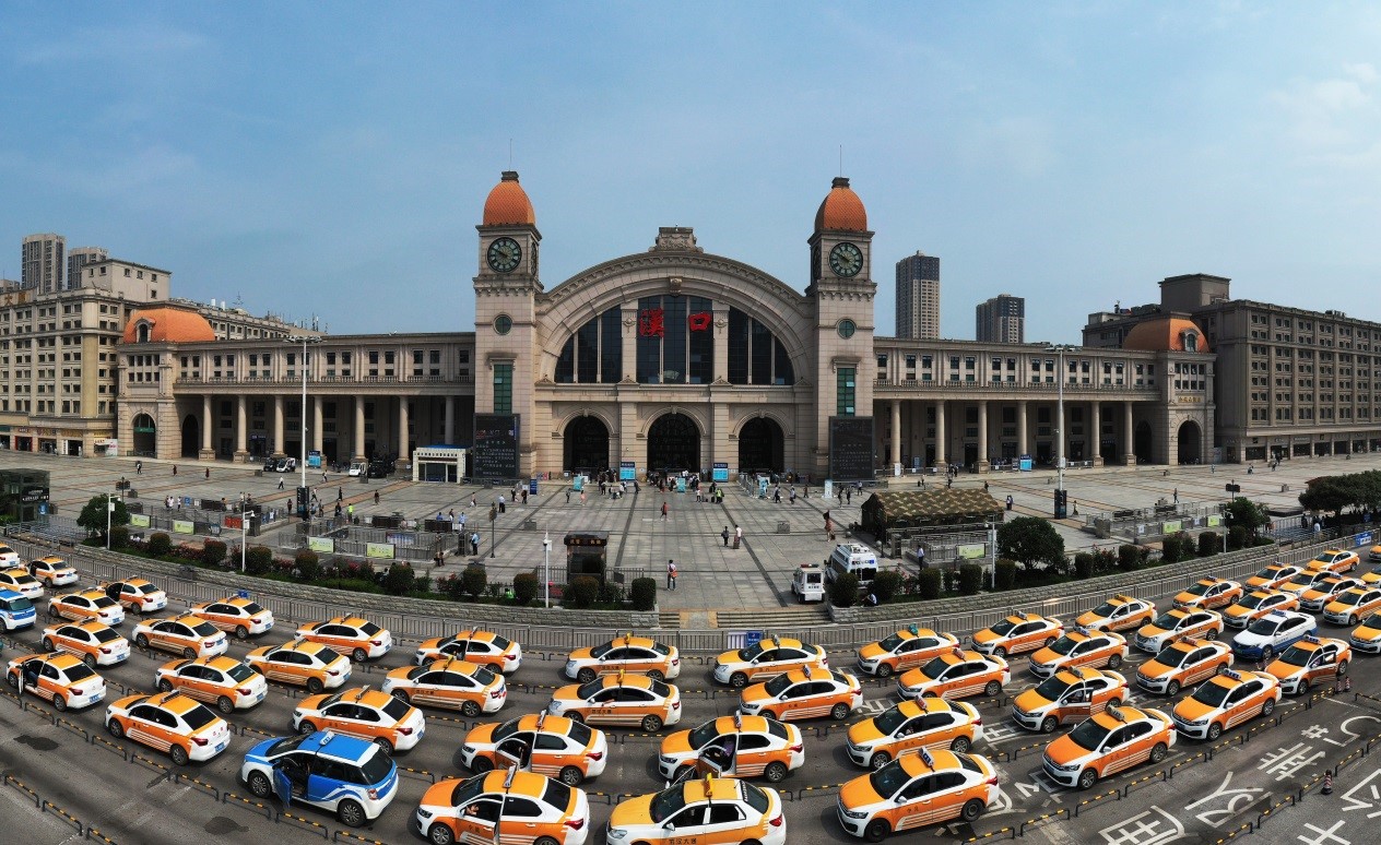 Xi Jinping joins deliberation with NPC deputies from Hubei province