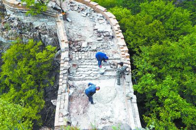 Renovating Jiankou Great Wall with traditional bricks