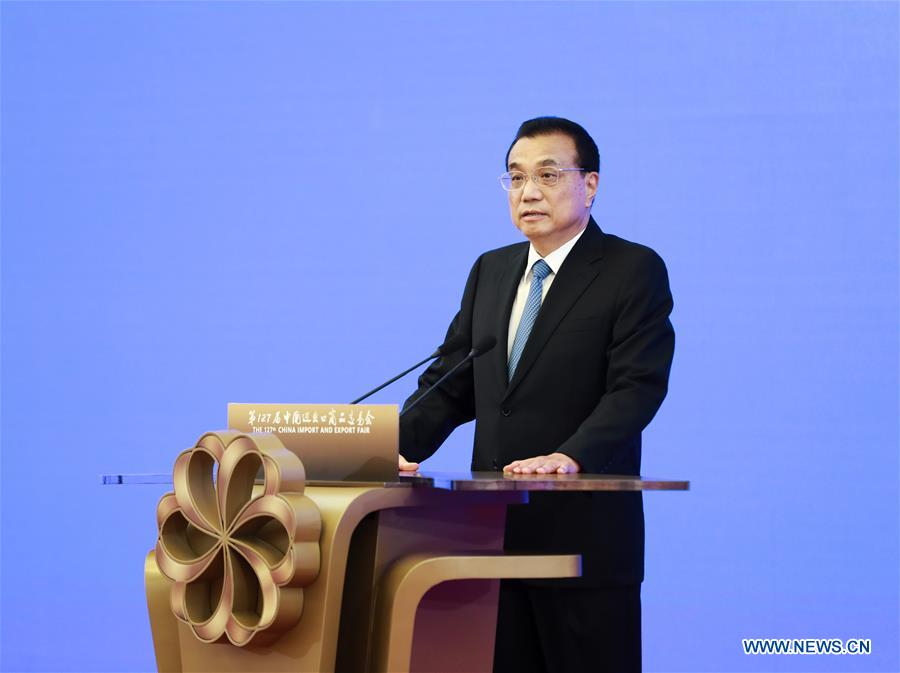 Chinese premier attends opening ceremony of online Canton Fair