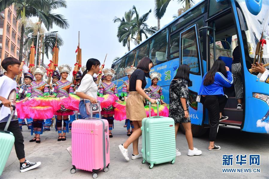 Lianjiang in Guangdong, Rongshui in Guangxi work together to alleviate poverty