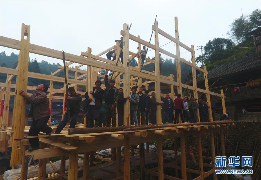 Lianjiang in Guangdong, Rongshui in Guangxi work together to alleviate poverty