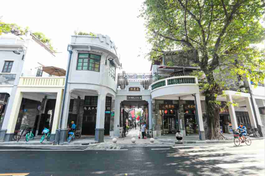 South China’s Guangzhou rejuvenates historical street through “mini-transformation”
