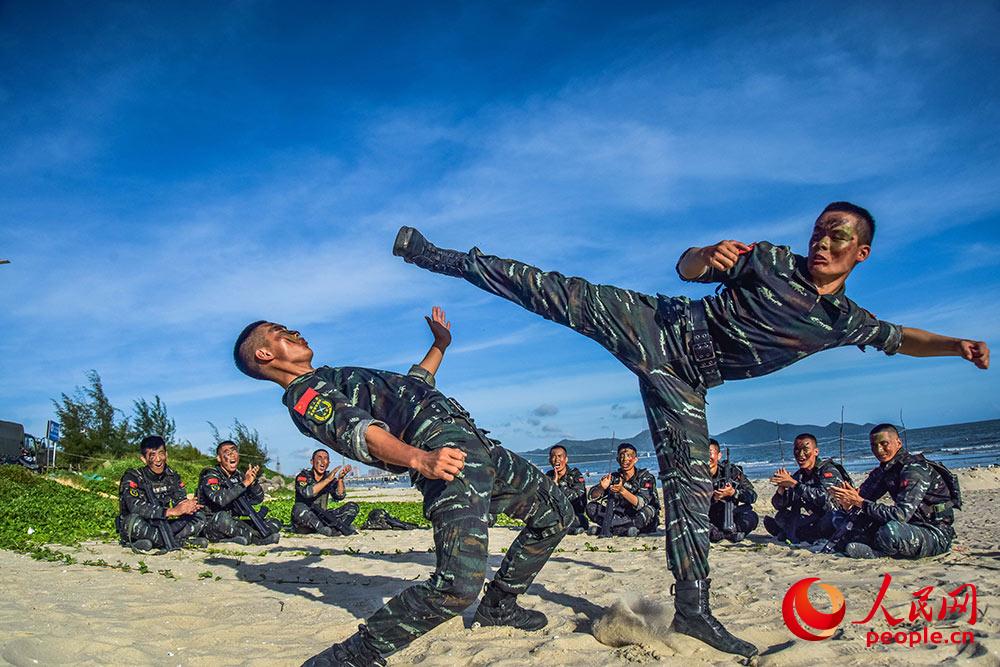 Special operations soldiers conduct limitation training in S China’s Guangdong