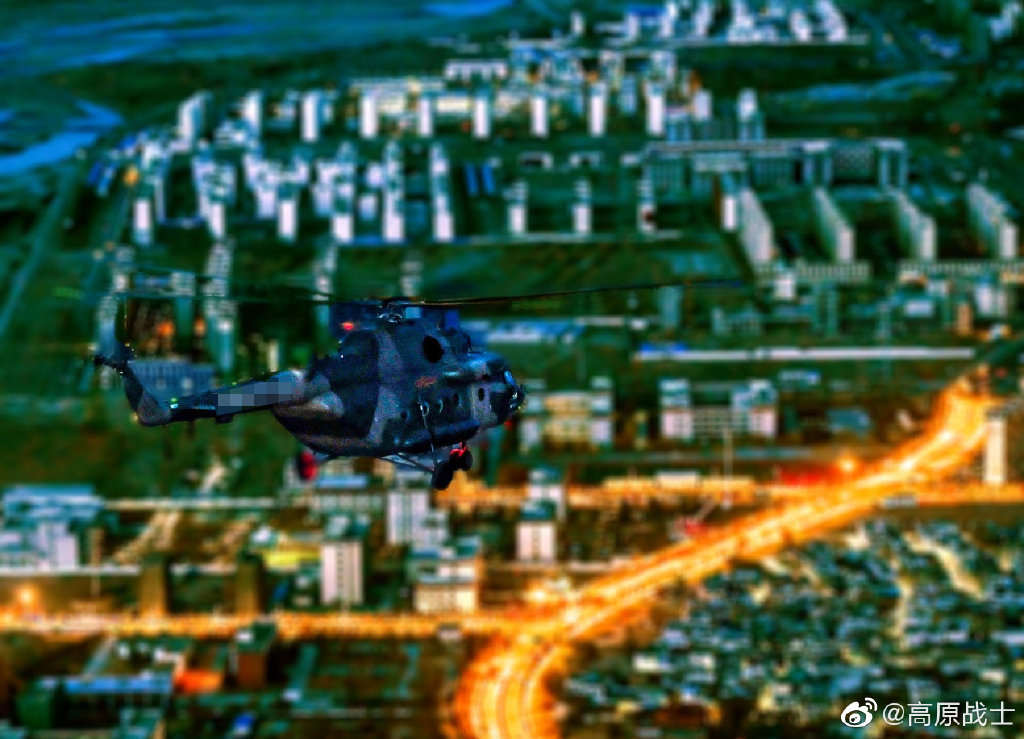 PLA Tibet Military Command conducts nighttime flight exercises