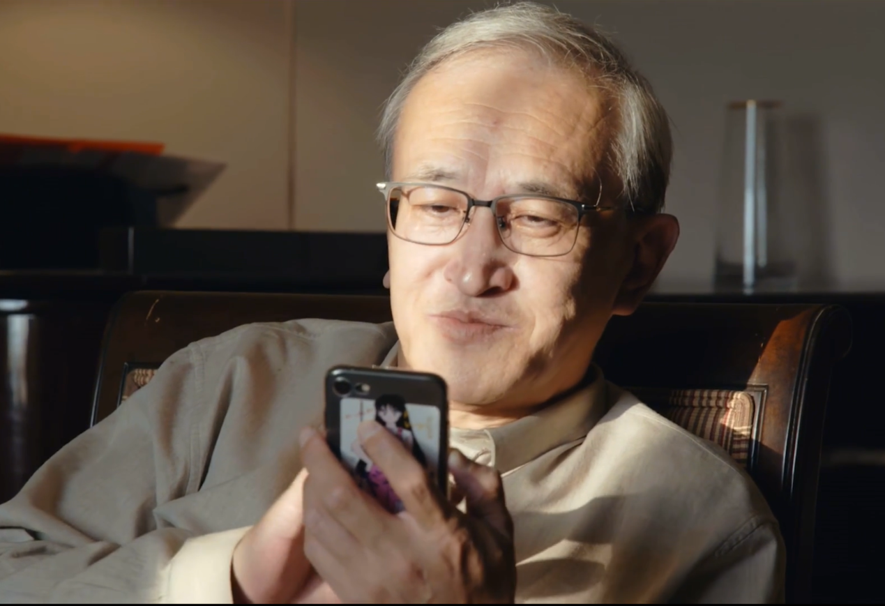 Chinese senior rocks short-video platform, explores more in internet world