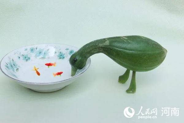 Chinese man transforms vegetables into vivid animals, goes viral on Internet