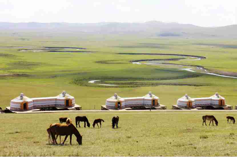 Inner Mongolia village embraces new life, strikes balance between husbandry, ecology