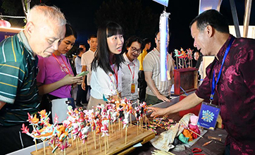 Intangible cultural heritages brings new color to Fujian's night economy