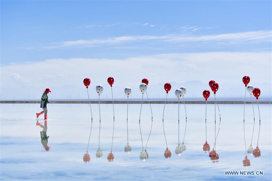 View of Caka Salt Lake in Qinghai, NW China