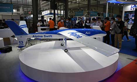 People visit 5th Shenzhen Int'l UAV Expo in Guangdong