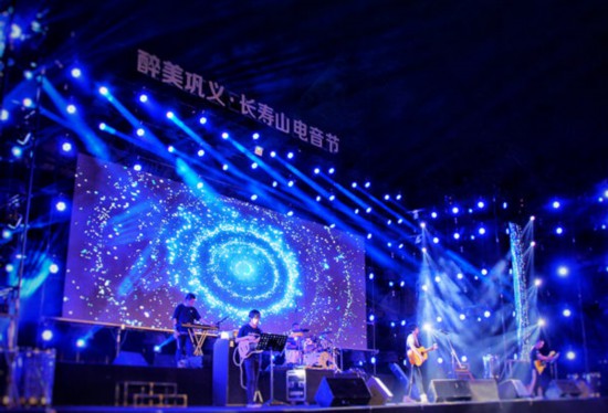 Zhengzhou attains remarkable achievements in building moderately prosperous society in all respects