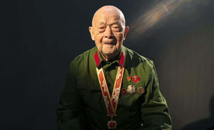 Portrait photos of representatives of CPV veterans