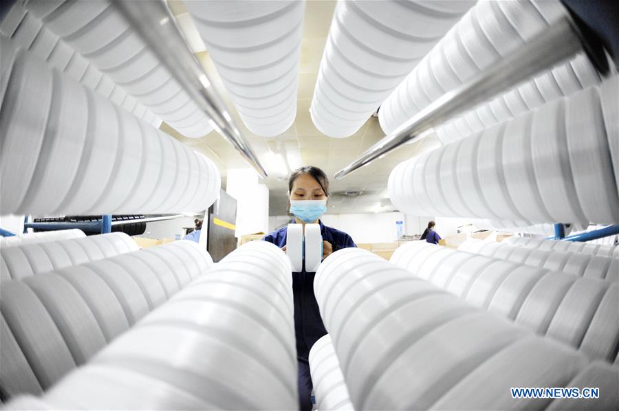 China's manufacturing PMI dips in October