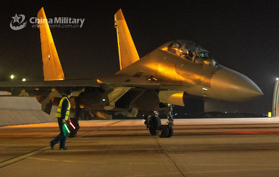 Air Force regiment conduct round-the-clock flight training