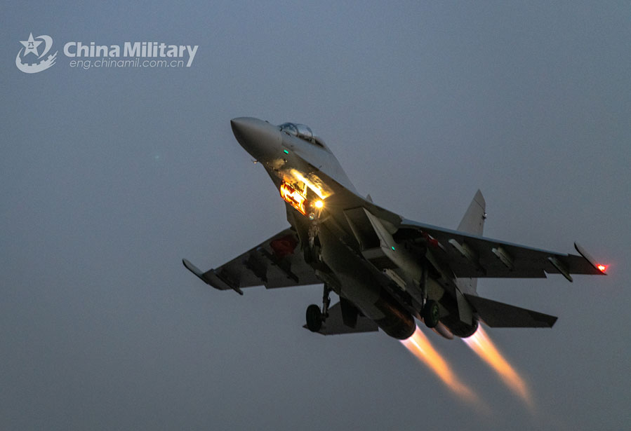 Air Force regiment conduct round-the-clock flight training