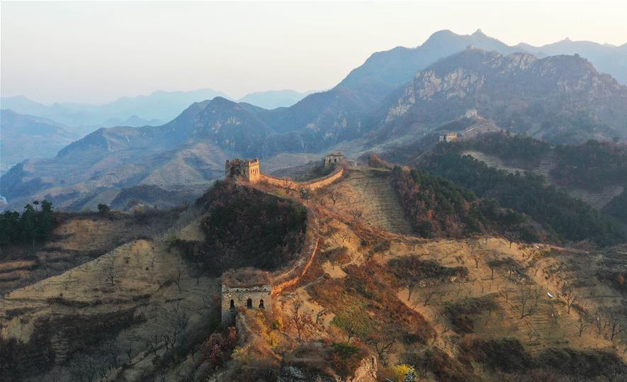 Scenery of Yumuling section of Great Wall in Hebei