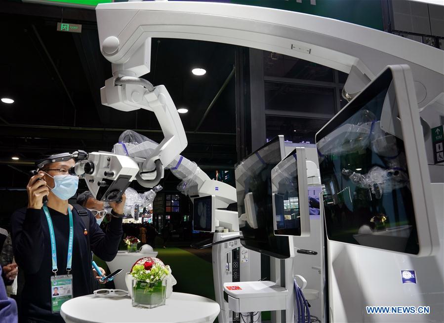 A look at CIIE medical equipment, healthcare products exhibition area