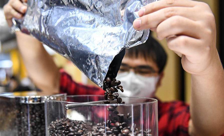 Global food product companies make CIIE more appetizing