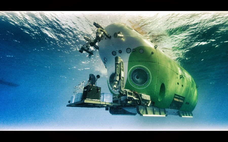 China’s deep-sea manned submersible Fendouzhe completes 10,000-meter sea trials