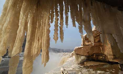 Winter scenery of Hukou Waterfall scenic spot in north China