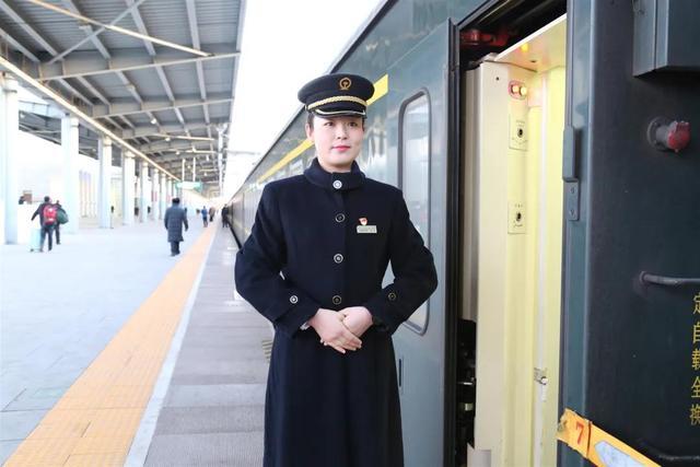 Attendants change uniforms six times as train moves southward