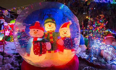 Christmas lights, decorations seen in Toronto