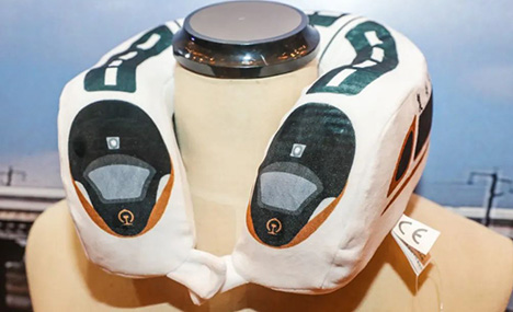 In pics: Railway-themed exhibition held in Beijing