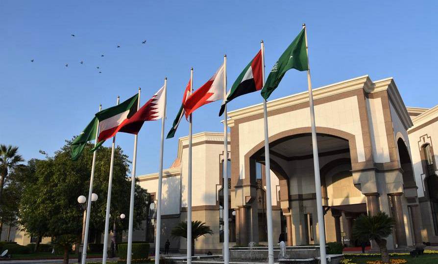 Signs of detente emerge in Gulf crisis, with optimism about imminent deal to end Arab rifts