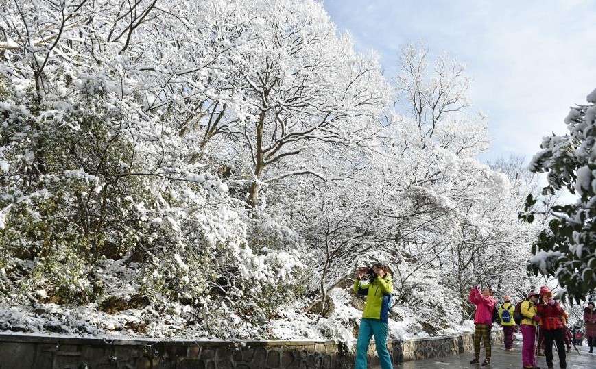 Snowfall hits many parts of China