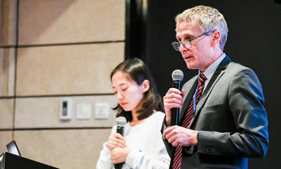 Global art exhibition ‘Breathe with Me’ kicks off in Beijing