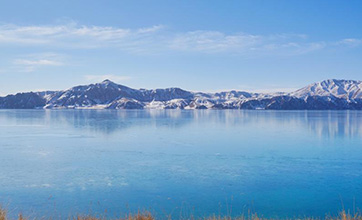 Scenery of Donggi Cona Lake in NW China