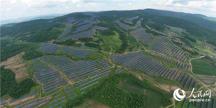 Gigantic centralized PV project glitters in NE China